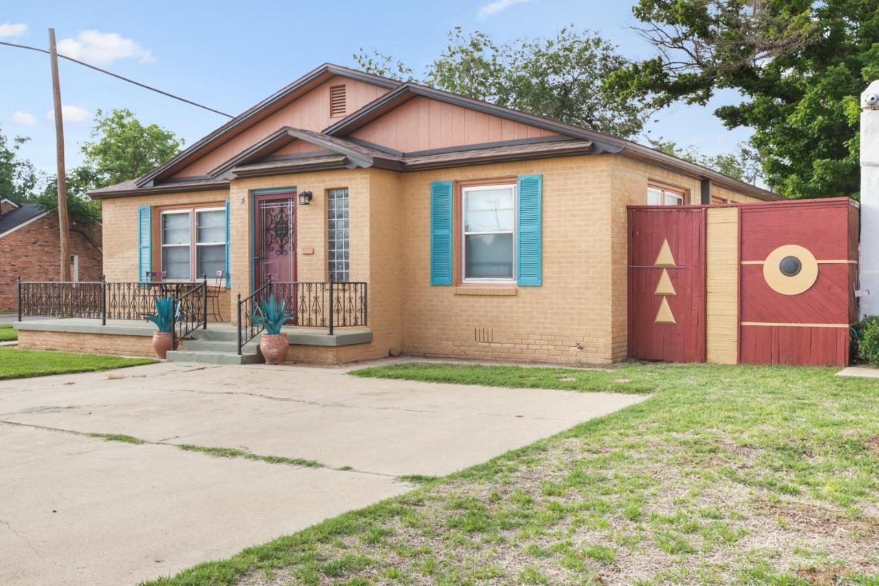 Luxury Oasis- 1 Bedroom Romantic Getaways Lubbock Kültér fotó