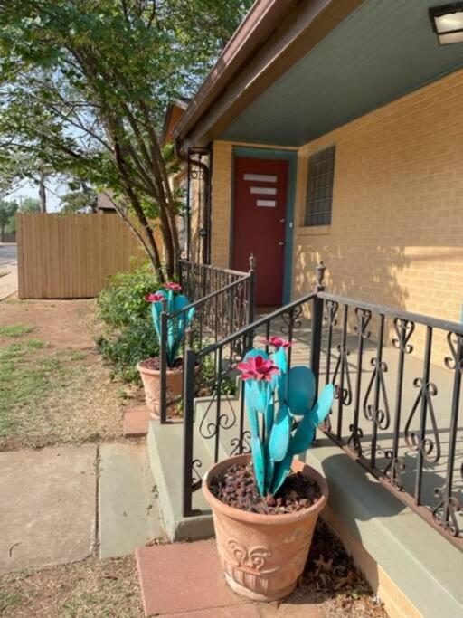 Luxury Oasis- 1 Bedroom Romantic Getaways Lubbock Kültér fotó