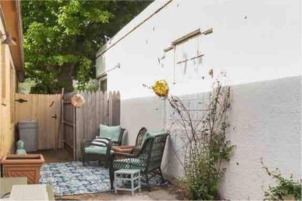 Luxury Oasis- 1 Bedroom Romantic Getaways Lubbock Kültér fotó